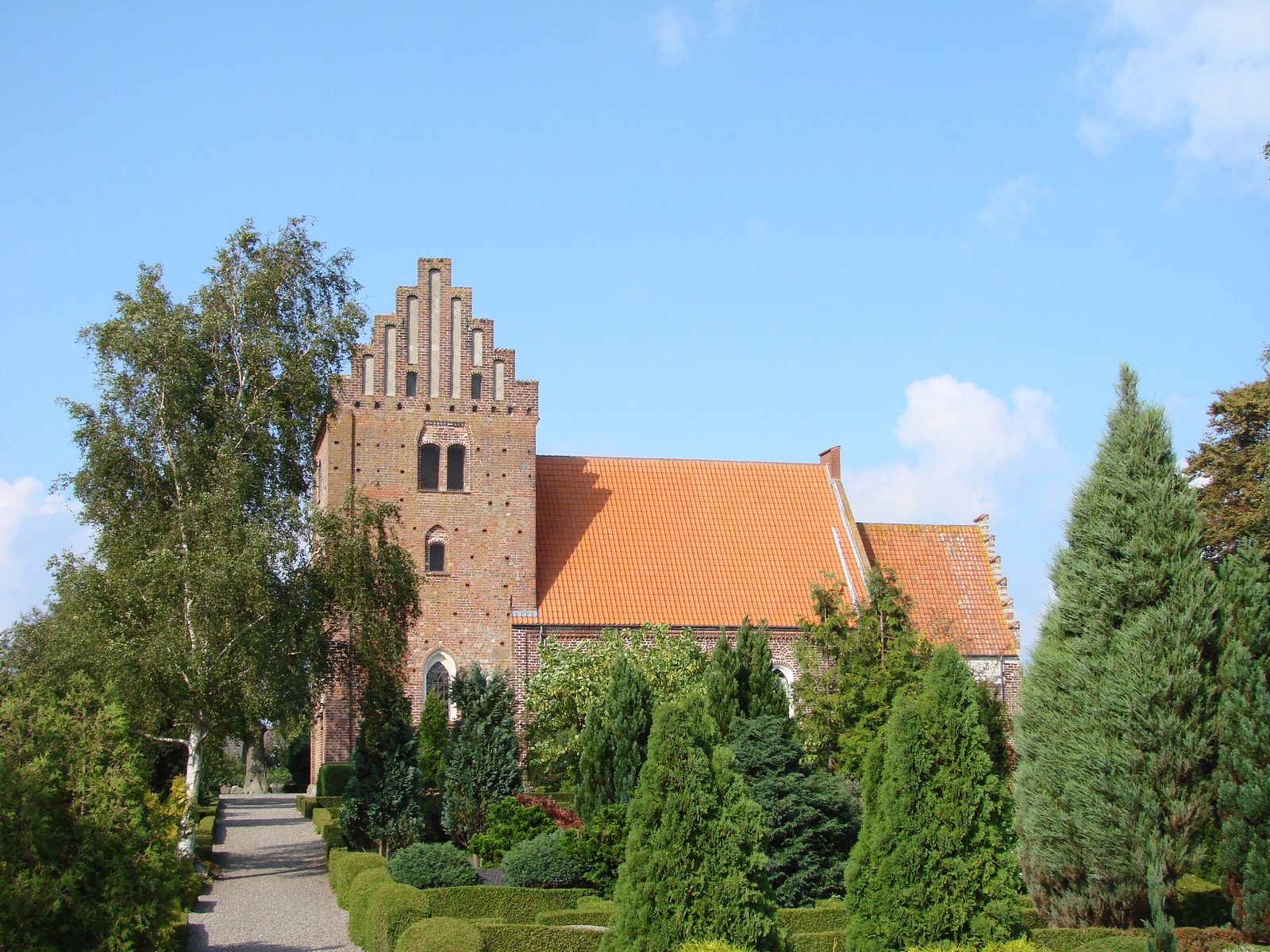 Keldby: village and church with wall paintings